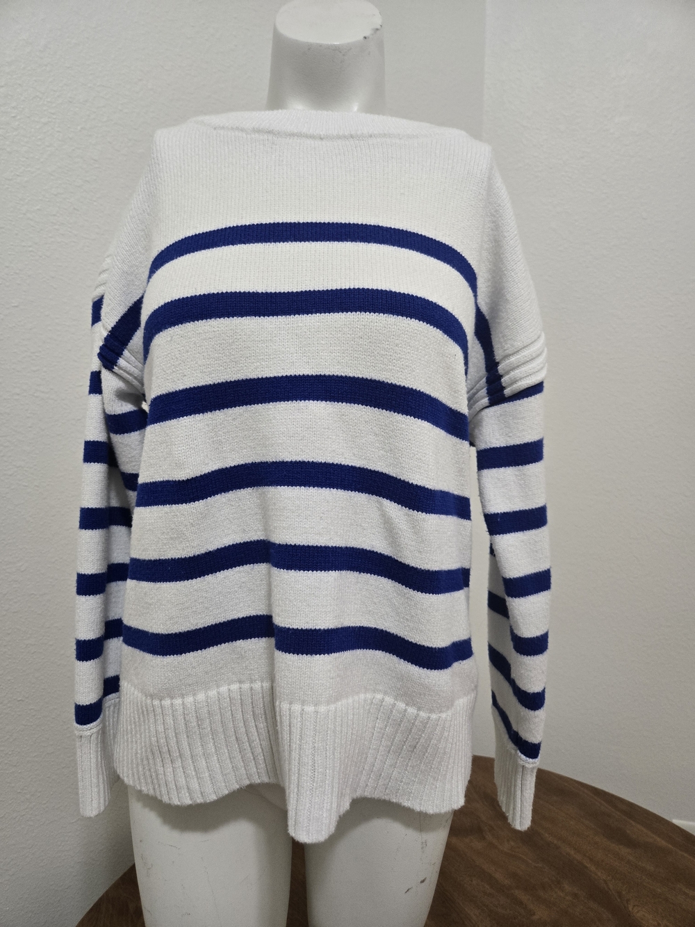 Philosophy Republic Clothing L Blue & White Striped Knit Sweater